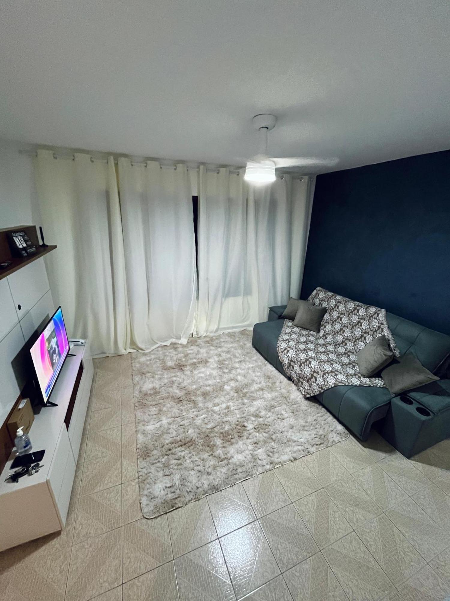 Apartamento Charmoso A 400Mts Da Praia Da Enseada Гуаружа Екстер'єр фото